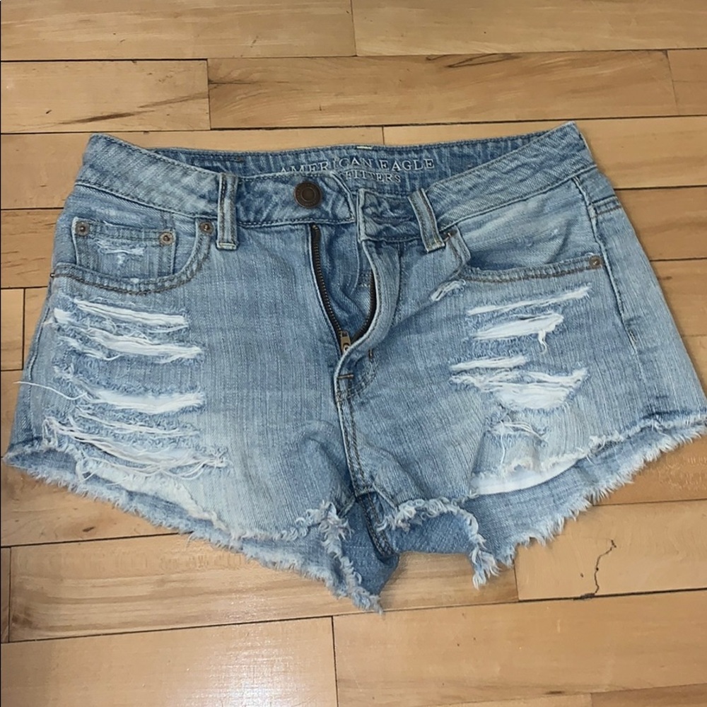American Eagle Hi-Rise Festival Shorts
